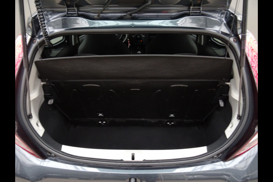 Toyota Aygo 1.0 VVT-i x-fun * BLUETOOTH * LED * GOED ONDERH. !!