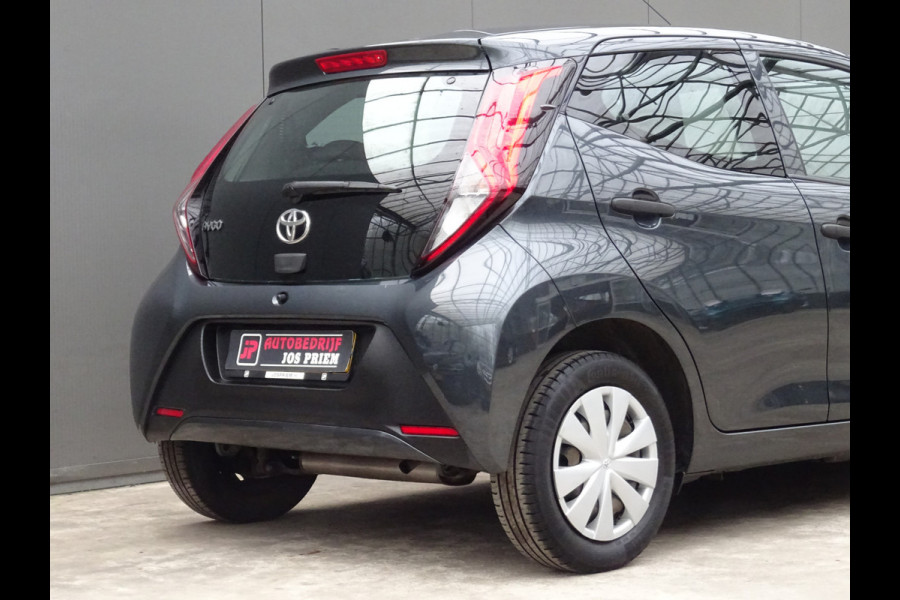 Toyota Aygo 1.0 VVT-i x-fun * BLUETOOTH * LED * GOED ONDERH. !!