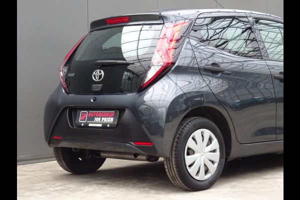 Toyota Aygo 1.0 VVT-i x-fun * BLUETOOTH * LED * GOED ONDERH. !!