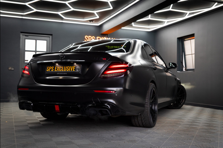 Mercedes-Benz E-Klasse AMG 63 S 4MATIC Premium Plus / Keramisch / Downpipes / Burmester / PPF / Pano / Luchtv. / Alarm / stoelverw/koeling / Mat wrap /  Vol optie