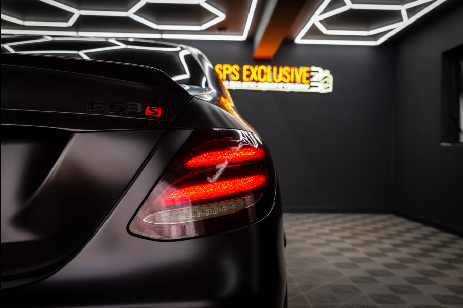 Mercedes-Benz E-Klasse AMG 63 S 4MATIC Premium Plus / Keramisch / Downpipes / Burmester / PPF / Pano / Luchtv. / Alarm / stoelverw/koeling / Mat wrap /  Vol optie