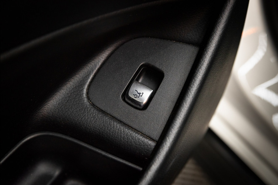 Mercedes-Benz E-Klasse AMG 63 S 4MATIC Premium Plus / Keramisch / Downpipes / Burmester / PPF / Pano / Luchtv. / Alarm / stoelverw/koeling / Mat wrap /  Vol optie