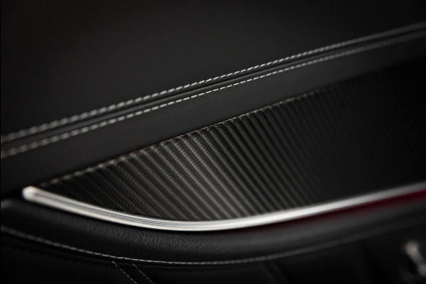 Mercedes-Benz E-Klasse AMG 63 S 4MATIC Premium Plus / Keramisch / Downpipes / Burmester / PPF / Pano / Luchtv. / Alarm / stoelverw/koeling / Mat wrap /  Vol optie