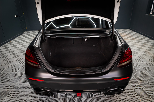 Mercedes-Benz E-Klasse AMG 63 S 4MATIC Premium Plus / Keramisch / Downpipes / Burmester / PPF / Pano / Luchtv. / Alarm / stoelverw/koeling / Mat wrap /  Vol optie