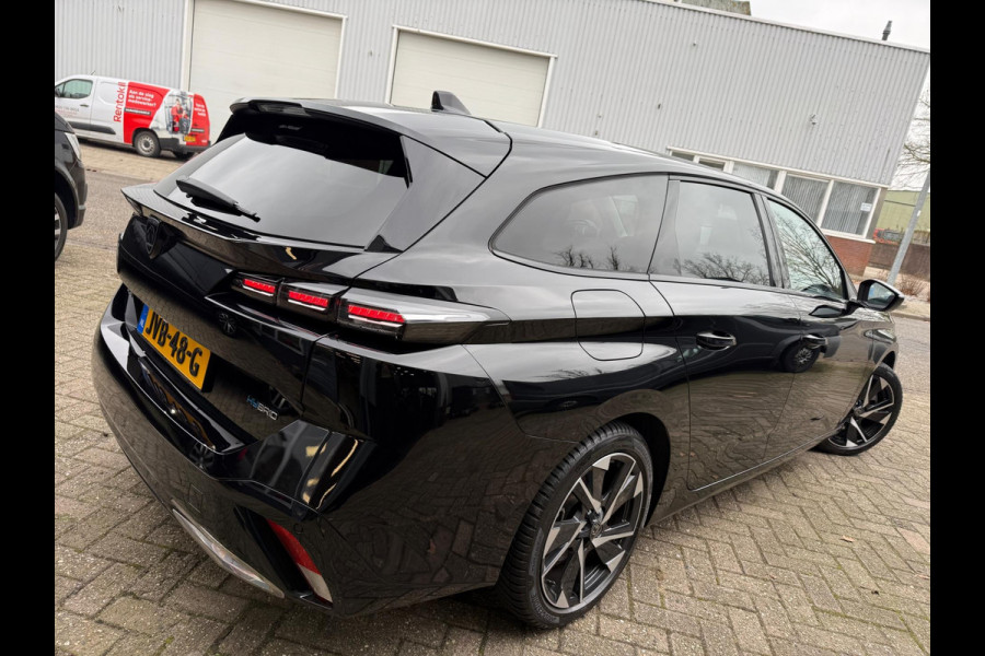 Peugeot 308 SW 1.6 PHEV Hybrid 11-2023 210PK Allure ACC LEDER VIRTUAL LED