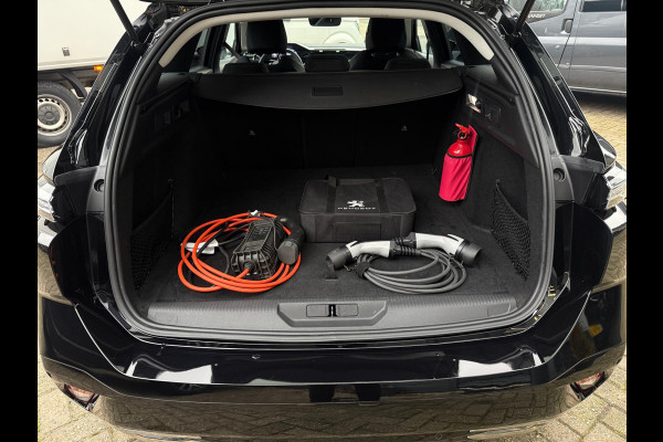 Peugeot 308 SW 1.6 PHEV Hybrid 11-2023 210PK Allure ACC LEDER VIRTUAL LED