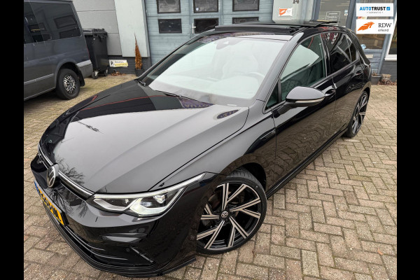 Volkswagen Golf 1.5 eTSI 2022 R-LINE DSG PANO ACC SIDE-ASSLEDER ALCANTARA