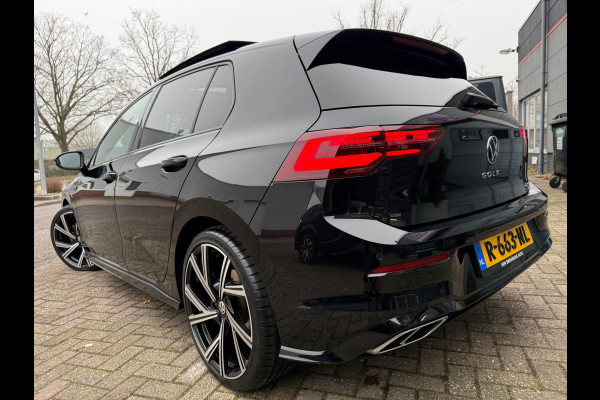 Volkswagen Golf 1.5 eTSI 2022 R-LINE DSG PANO ACC SIDE-ASSLEDER ALCANTARA