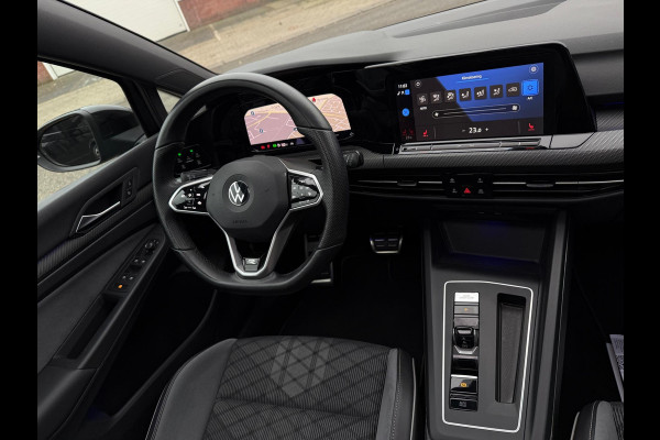 Volkswagen Golf 1.5 eTSI 2022 R-LINE DSG PANO ACC SIDE-ASSLEDER ALCANTARA