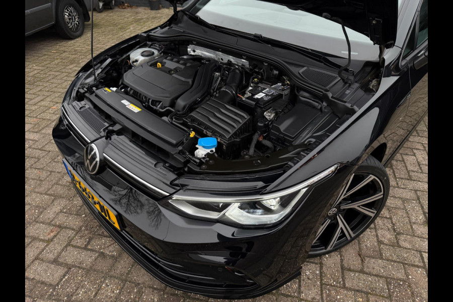 Volkswagen Golf 1.5 eTSI 2022 R-LINE DSG PANO ACC SIDE-ASSLEDER ALCANTARA