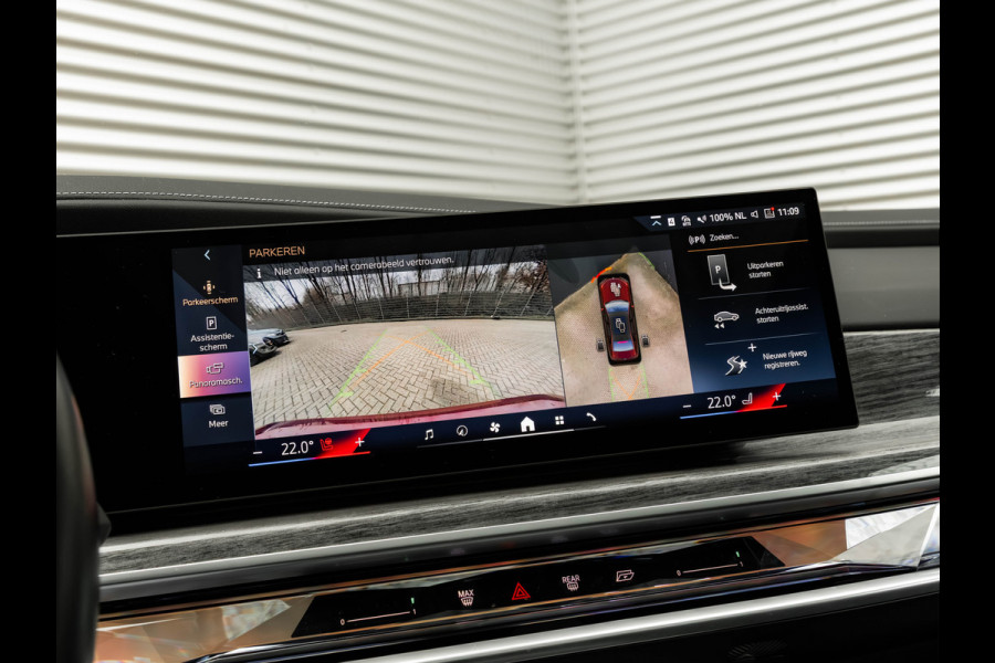 BMW i7 eDrive50 - M-Sport Pro - Skylounge - Stoelventilatie + Massage V+A - Individual Leder