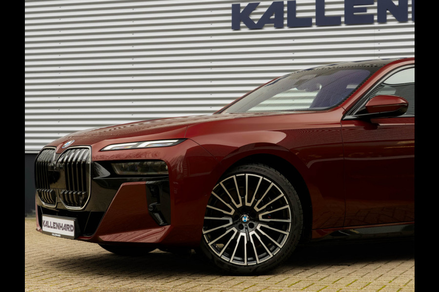 BMW i7 eDrive50 - M-Sport Pro - Skylounge - Stoelventilatie + Massage V+A - Individual Leder