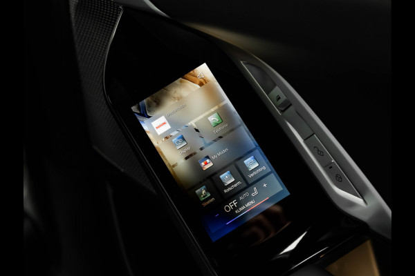 BMW i7 eDrive50 - M-Sport Pro - Skylounge - Stoelventilatie + Massage V+A - Individual Leder