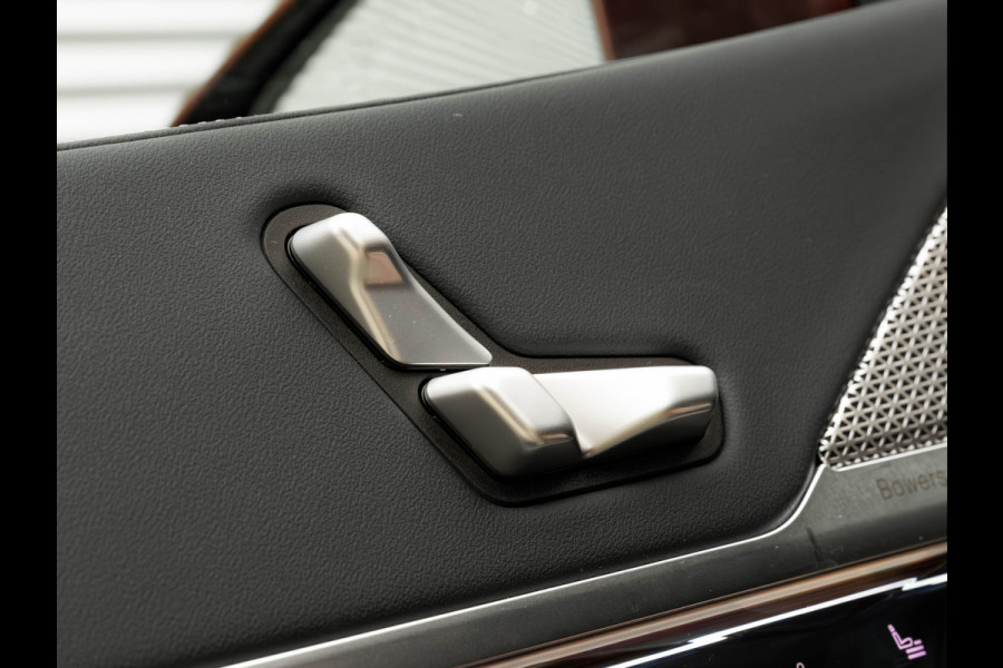 BMW i7 eDrive50 - M-Sport Pro - Skylounge - Stoelventilatie + Massage V+A - Individual Leder