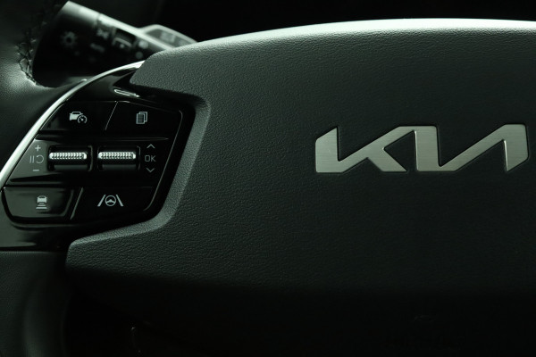 Kia Niro Launch Edition Apple Carplay/Android Auto - Cruise Control - Navigatie - Stoel/Stuur Verwarming - Stoel Verkoeling - Trekhaak - Fabrieksgarantie tot 09-2029