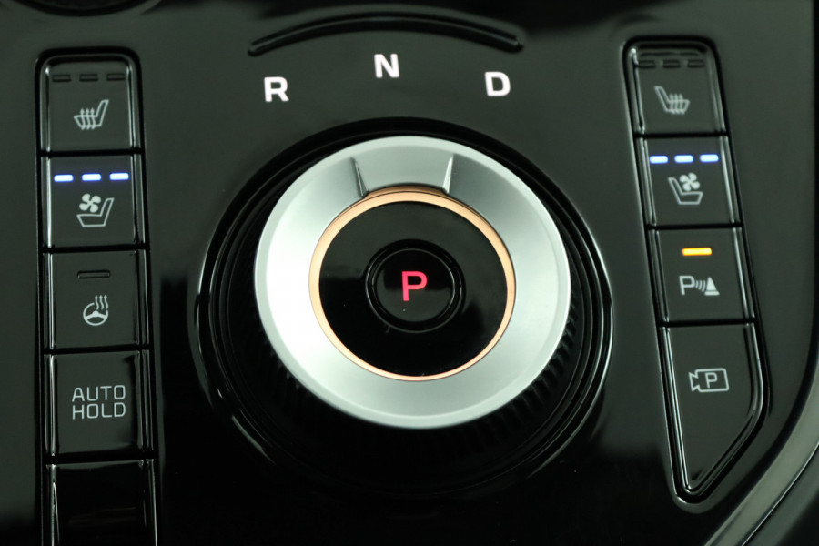 Kia Niro Launch Edition Apple Carplay/Android Auto - Cruise Control - Navigatie - Stoel/Stuur Verwarming - Stoel Verkoeling - Trekhaak - Fabrieksgarantie tot 09-2029