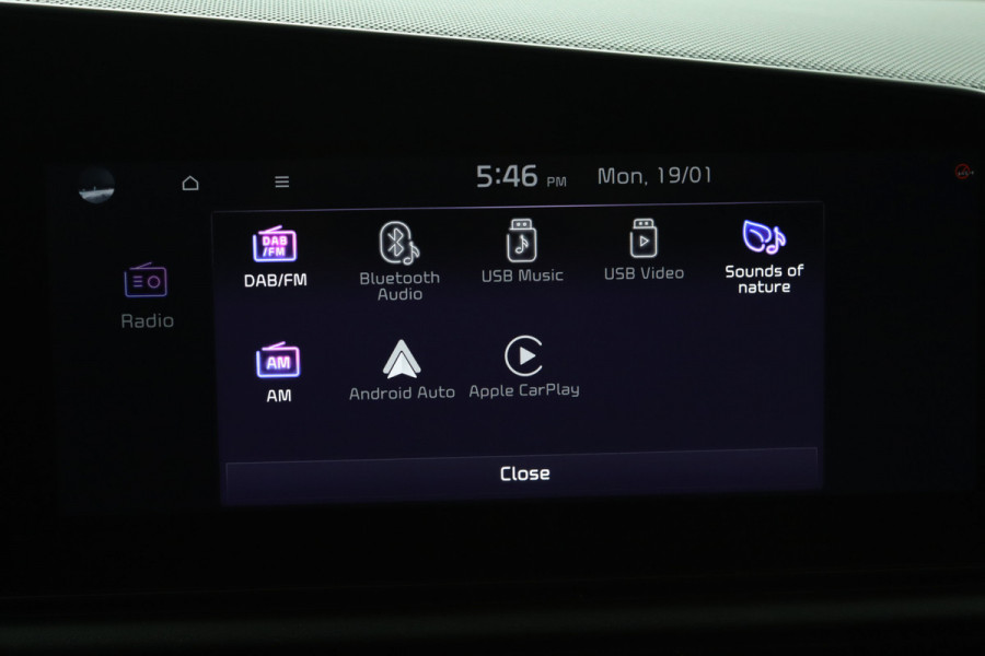Kia Niro Launch Edition Apple Carplay/Android Auto - Cruise Control - Navigatie - Stoel/Stuur Verwarming - Stoel Verkoeling - Trekhaak - Fabrieksgarantie tot 09-2029