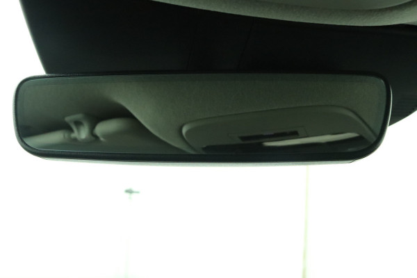 Kia Niro Launch Edition Apple Carplay/Android Auto - Cruise Control - Navigatie - Stoel/Stuur Verwarming - Stoel Verkoeling - Trekhaak - Fabrieksgarantie tot 09-2029