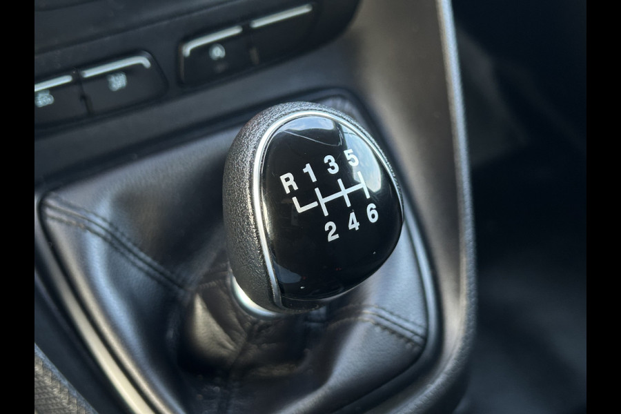 Ford Transit Connect 1.5 EcoBlue / L1H1 / 1e EIG. / TREKHAAK / INRICHTING / AIRCO / CRUISE / BLUETOOTH