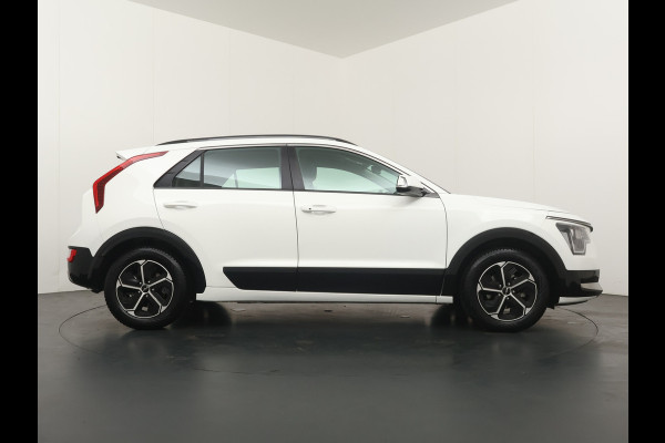 Kia Niro 1.6 GDi Hybrid DynamicLine Apple Carplay/Android Auto - Cruise Control - Climate Control - Navigatie - Achteruitrijcamera - Fabrieksgarantie tot 03-2030