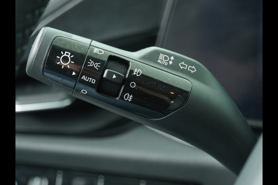 Kia Niro 1.6 GDi Hybrid DynamicLine Apple Carplay/Android Auto - Cruise Control - Climate Control - Navigatie - Achteruitrijcamera - Fabrieksgarantie tot 03-2030