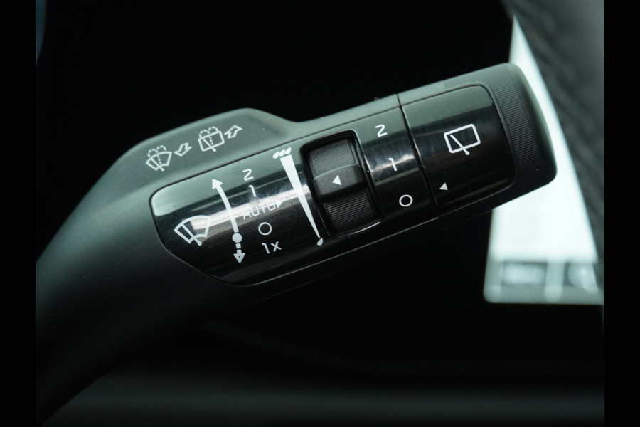 Kia Niro 1.6 GDi Hybrid DynamicLine Apple Carplay/Android Auto - Cruise Control - Climate Control - Navigatie - Achteruitrijcamera - Fabrieksgarantie tot 03-2030