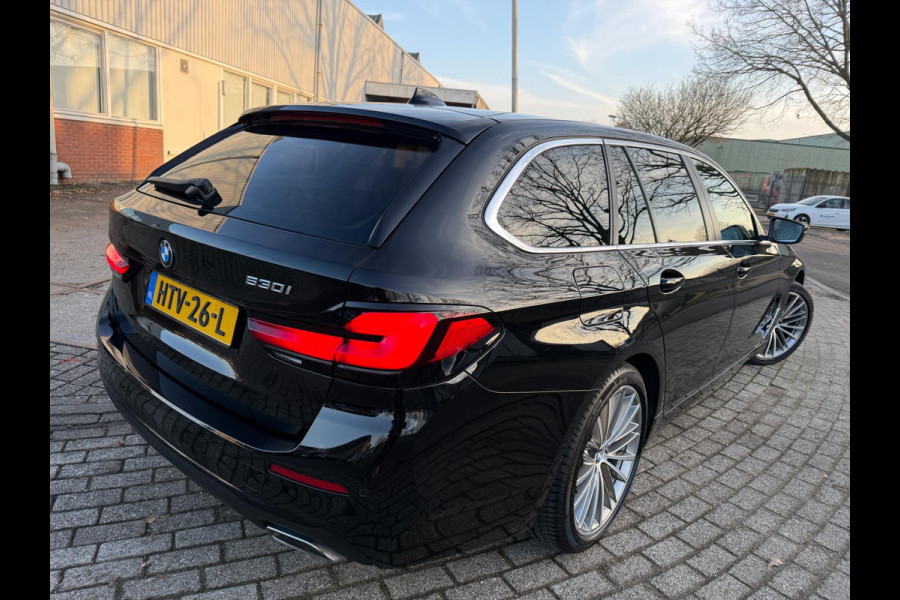 BMW 5 Serie Touring 530i HYBRID 2022 HIGH EXECUTIVE AUT LEDER CARPLAY LUXE