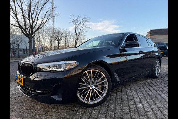 BMW 5 Serie Touring 530i HYBRID 2022 HIGH EXECUTIVE AUT LEDER CARPLAY LUXE