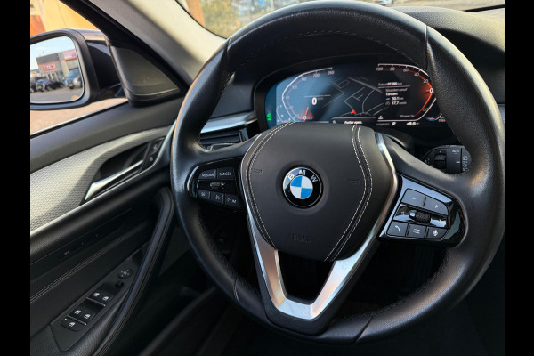 BMW 5 Serie Touring 530i HYBRID 2022 HIGH EXECUTIVE AUT LEDER CARPLAY LUXE