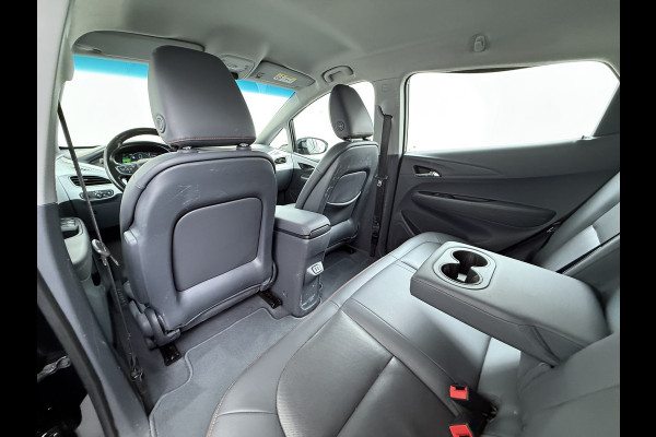 Opel Ampera-E 65kWh SOH 100% Leer Stuur+Stoelverwarming Camera Ecc Adap.Cruise Apple Carplay Android Auto Pdc Bose®-Sound Innovation Business  Autom.Inparkeren Dodehoek BTMS Assistent Lane Assist Lmv 17" Isofix Led Rijstrooksensor Keyless Xenon Wifi Origineel Nederlandse Auto, licht van gewicht, -en zeer energie-efficient!