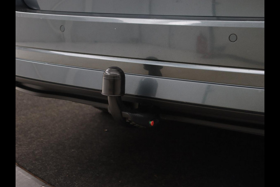 Škoda Octavia 1.0 e-TSI Sport | Trekhaak | Carplay | Navigatie | Sportstoelen | Full LED | 18'' | Parkeerhulp | Sfeerverlichting | Cruise control | Climate control | Bluetooth