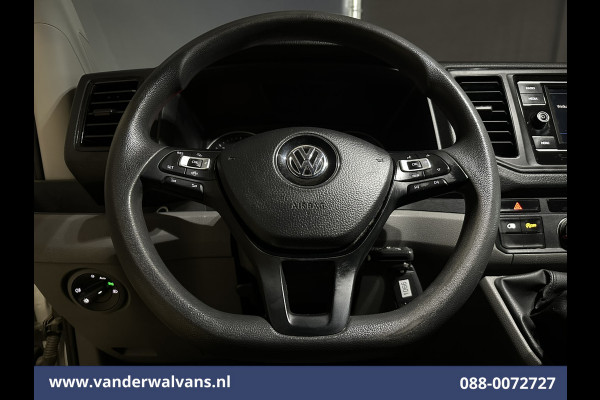 Volkswagen Crafter 2.0 TDI 141pk L3H3 L2H2 Euro6 Airco | Camera | Apple Carplay | Cruisecontrol Android Auto, Parkeersensoren, Bijrijdersbank, 3000kg Trekvermogen, zilver