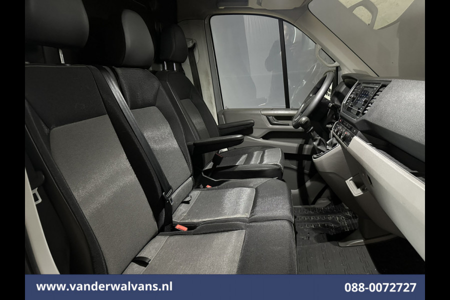 Volkswagen Crafter 2.0 TDI 141pk L3H3 L2H2 Euro6 Airco | Camera | Apple Carplay | Cruisecontrol Android Auto, Parkeersensoren, Bijrijdersbank, 3000kg Trekvermogen, zilver