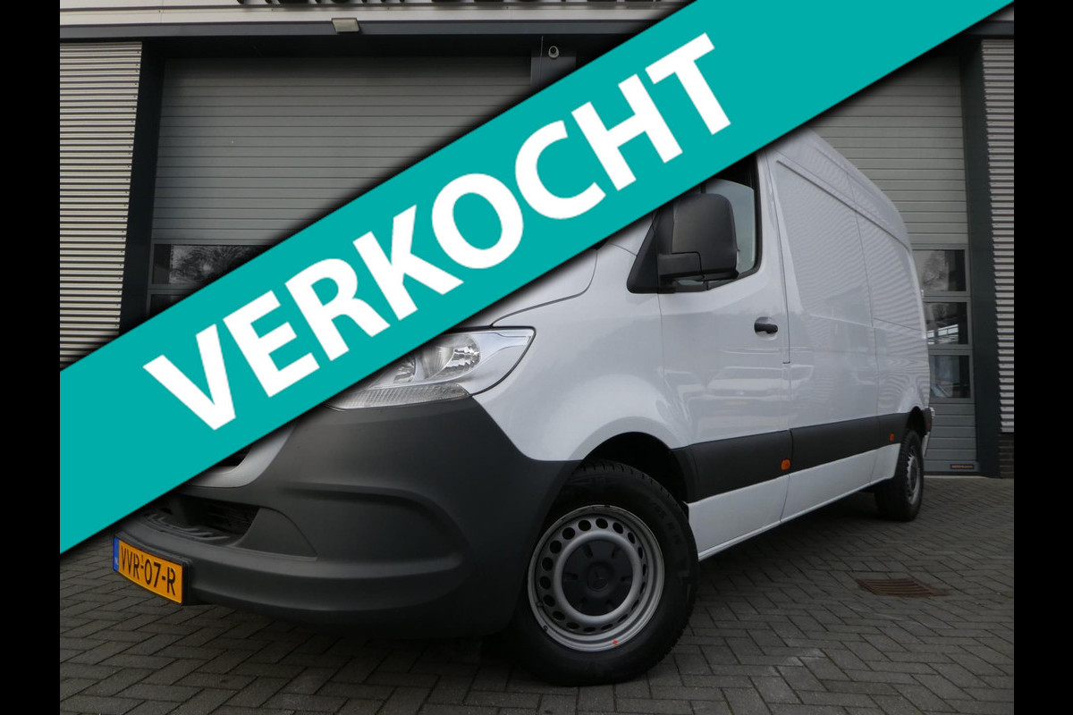 Mercedes-Benz Sprinter 215 CDI L2H2 airco, navigatie ,trekhaak ,3 zits