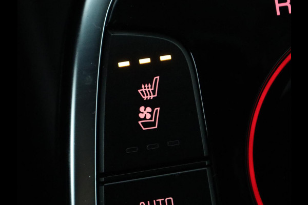 Kia e-Niro ExecutiveLine 64 kWh | SOH 100% | Leder | Stoelventilatie | Adaptive cruise | Camera | Warmtepomp | Trekhaak | Achterbankverwarming | Carplay | Full LED | Keyless | Navigatie | JBL Sound