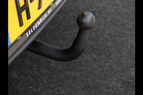 Kia e-Niro ExecutiveLine 64 kWh | SOH 100% | Leder | Stoelventilatie | Adaptive cruise | Camera | Warmtepomp | Trekhaak | Achterbankverwarming | Carplay | Full LED | Keyless | Navigatie | JBL Sound