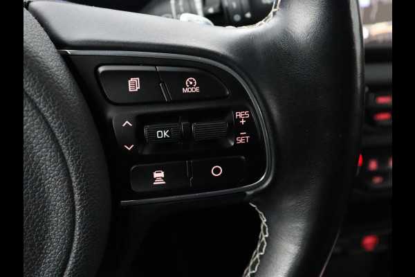 Kia e-Niro ExecutiveLine 64 kWh | SOH 100% | Leder | Stoelventilatie | Adaptive cruise | Camera | Warmtepomp | Trekhaak | Achterbankverwarming | Carplay | Full LED | Keyless | Navigatie | JBL Sound