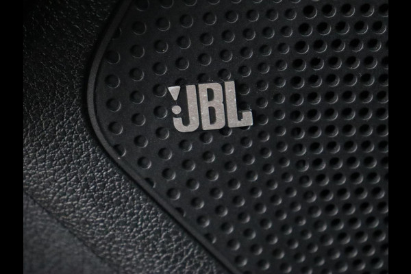 Kia e-Niro ExecutiveLine 64 kWh | SOH 100% | Leder | Stoelventilatie | Adaptive cruise | Camera | Warmtepomp | Trekhaak | Achterbankverwarming | Carplay | Full LED | Keyless | Navigatie | JBL Sound