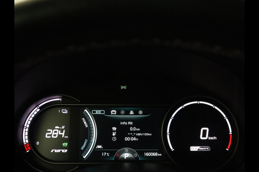 Kia e-Niro ExecutiveLine 64 kWh | SOH 100% | Leder | Stoelventilatie | Adaptive cruise | Camera | Warmtepomp | Trekhaak | Achterbankverwarming | Carplay | Full LED | Keyless | Navigatie | JBL Sound