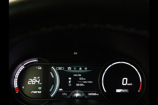 Kia e-Niro ExecutiveLine 64 kWh | SOH 100% | Leder | Stoelventilatie | Adaptive cruise | Camera | Warmtepomp | Trekhaak | Achterbankverwarming | Carplay | Full LED | Keyless | Navigatie | JBL Sound