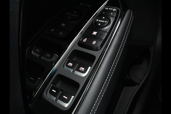 Kia e-Niro ExecutiveLine 64 kWh | SOH 100% | Leder | Stoelventilatie | Adaptive cruise | Camera | Warmtepomp | Trekhaak | Achterbankverwarming | Carplay | Full LED | Keyless | Navigatie | JBL Sound