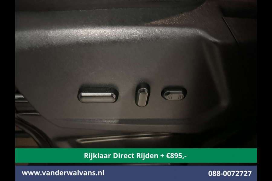 Ford Transit 2.0 TDCI 131pk L3H2 Euro6 *Rijklaar Direct Rijden* Airco | Camera | Navigatie | Apple Carplay | Android Auto | Stoelverwarming Verwarmde voorruit, Cruisecontrol, Parkeersensoren, Elektrisch verstelbare bestuurdersstoel, Bijrijdersbank