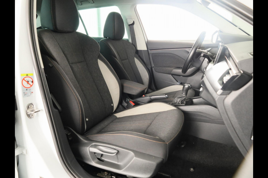 Škoda Kamiq 1.0 TSI Business Edition 110 pk Automaat (DSG) | Navigatie | Parkeersensoren | Achteruitrijcamera | Apple Carplay/Android Auto | Stoelverwarming |