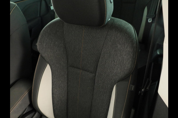 Škoda Kamiq 1.0 TSI Business Edition 110 pk Automaat (DSG) | Navigatie | Parkeersensoren | Achteruitrijcamera | Apple Carplay/Android Auto | Stoelverwarming |