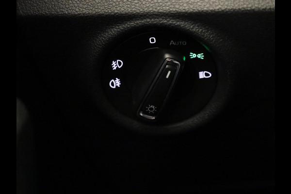 Škoda Kamiq 1.0 TSI Business Edition 110 pk Automaat (DSG) | Navigatie | Parkeersensoren | Achteruitrijcamera | Apple Carplay/Android Auto | Stoelverwarming |