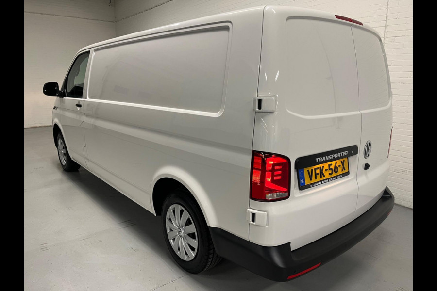 Volkswagen Transporter Automaat Servicewagen 2.0 TDI 150pk L2H1 3Persoons, Sortimo Inrichting, Airco, Navigatie, RIJKLAARPRIJS!