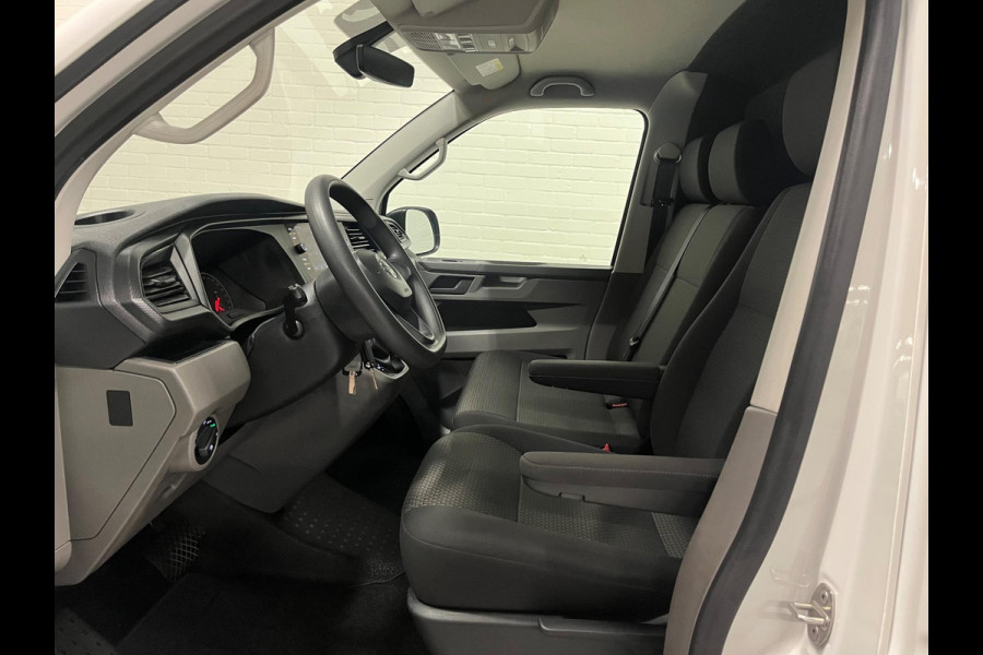 Volkswagen Transporter Automaat Servicewagen 2.0 TDI 150pk L2H1 3Persoons, Sortimo Inrichting, Airco, Navigatie, RIJKLAARPRIJS!