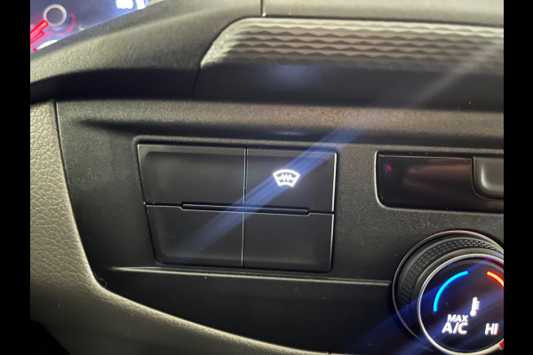 Volkswagen Transporter Automaat Servicewagen 2.0 TDI 150pk L2H1 3Persoons, Sortimo Inrichting, Airco, Navigatie, RIJKLAARPRIJS!