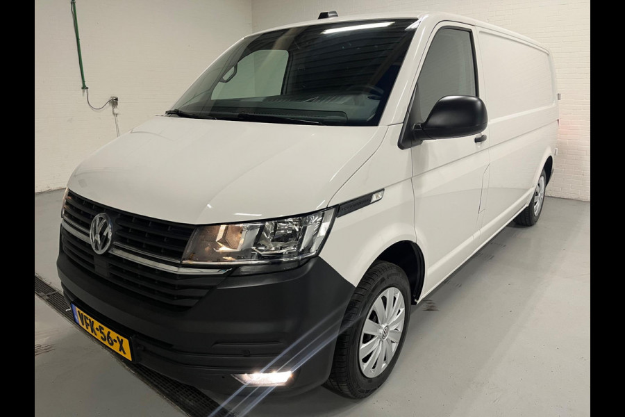 Volkswagen Transporter Automaat Servicewagen 2.0 TDI 150pk L2H1 3Persoons, Sortimo Inrichting, Airco, Navigatie, RIJKLAARPRIJS!