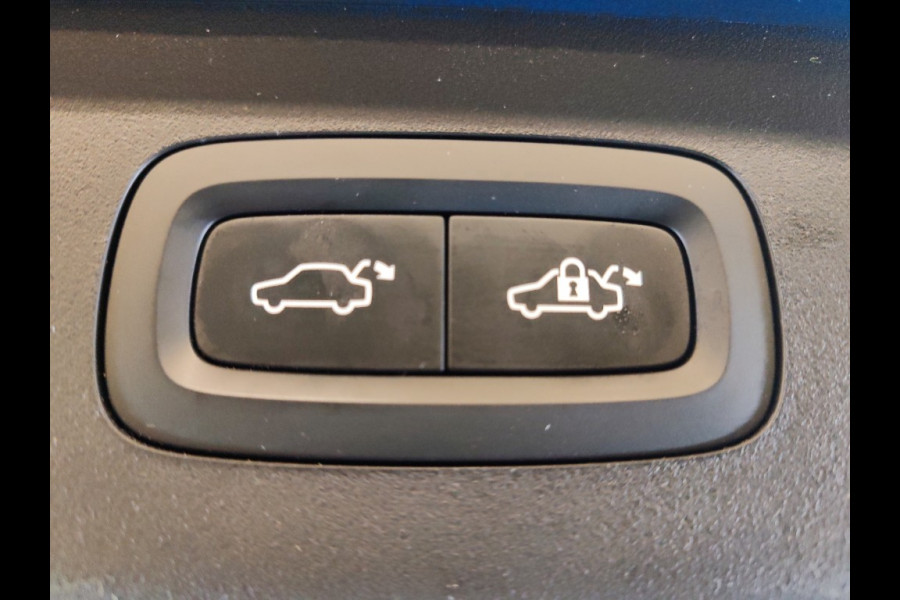 Lynk & Co 01 1.5 262pk PHEV Trekhaak(1800kg) 360°Cam DAB Zwarte hemel